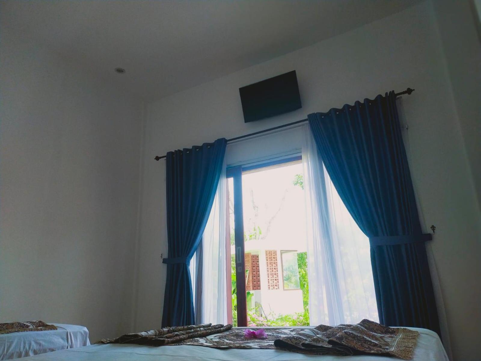 The Local Are Guling Villa Kuta  Exterior photo
