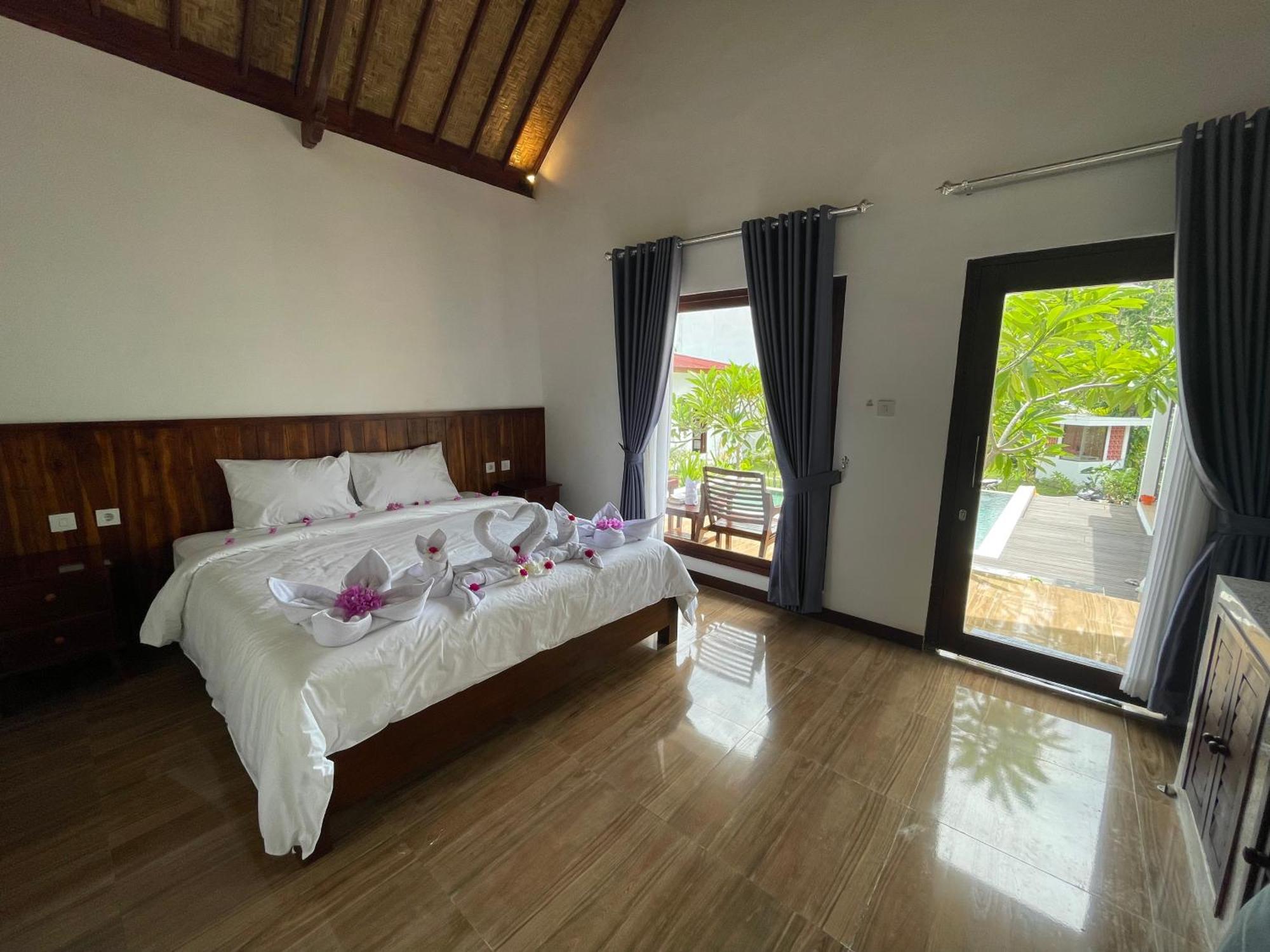 The Local Are Guling Villa Kuta  Exterior photo