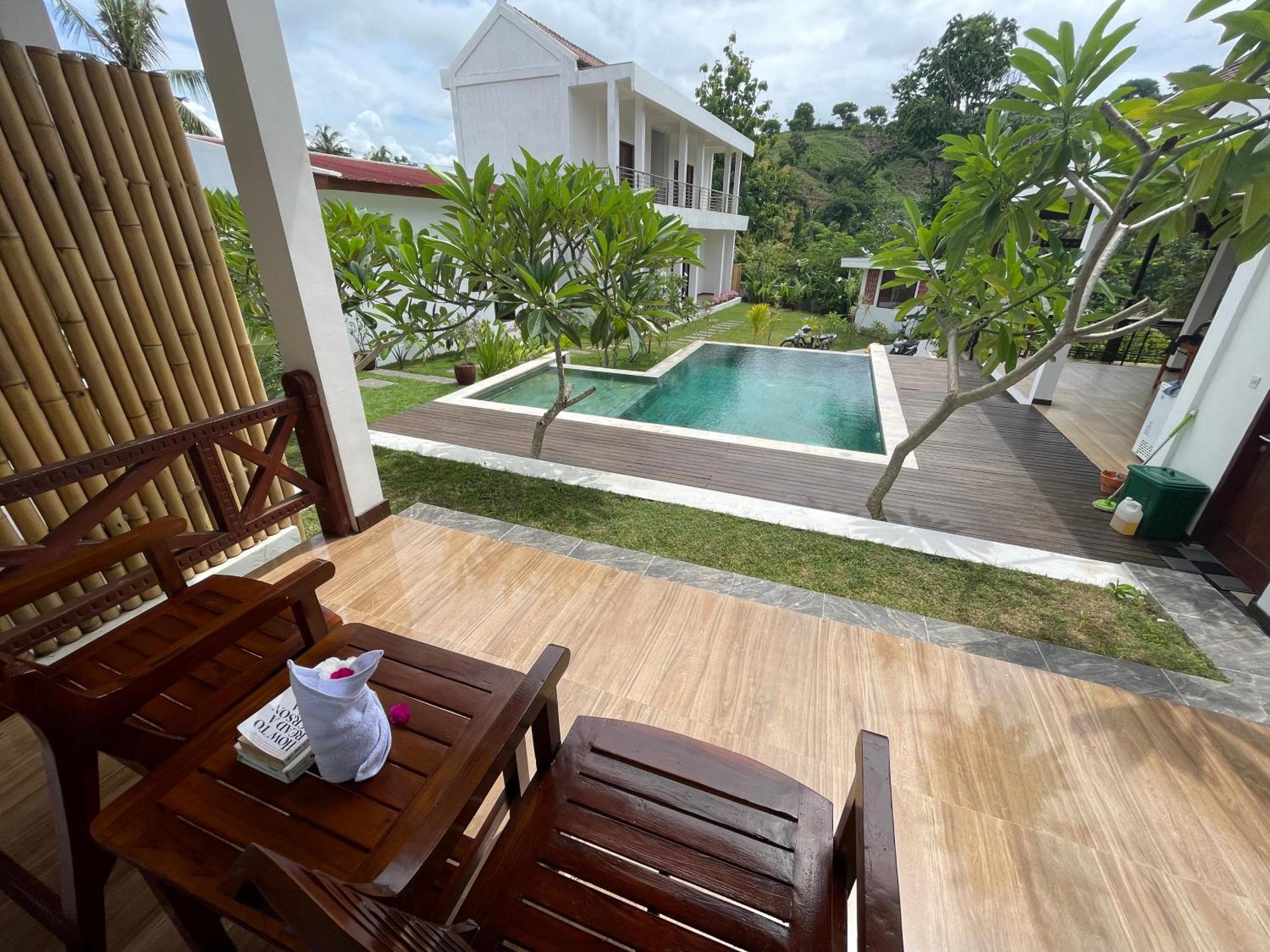 The Local Are Guling Villa Kuta  Exterior photo